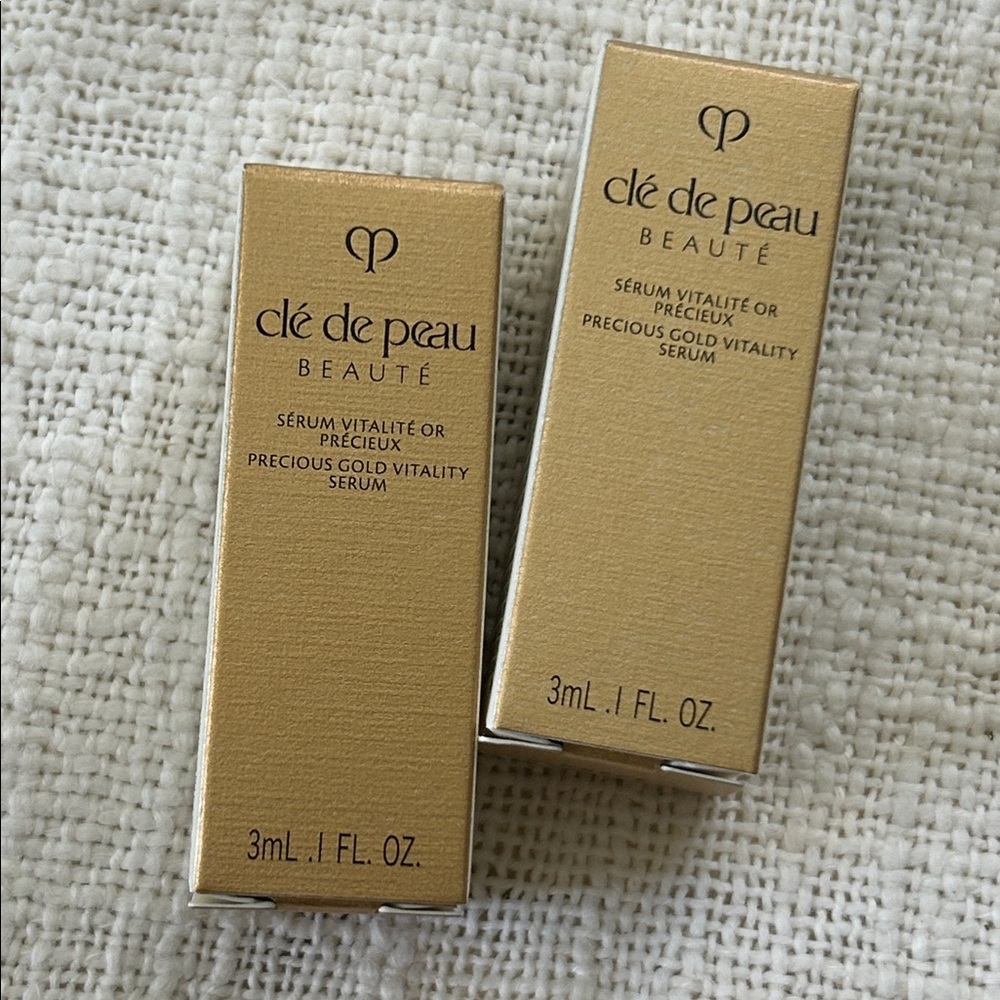 2 New Cle de Peau Beaute Precious Gold Vitality Serum Samples .1oz each